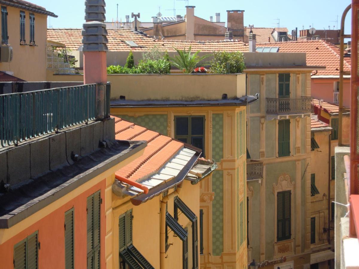 Genovese Villa Elena Appartamenti Varazze Bagian luar foto